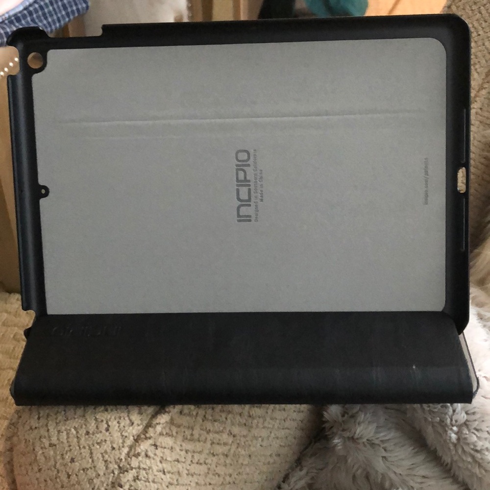 INCIPIO Tablet Cover - Picture 7 of 8